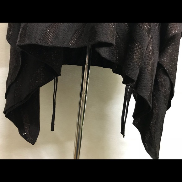 💥SOLD💥ST JOHN Collection Brown Poncho - Picture 4 of 5